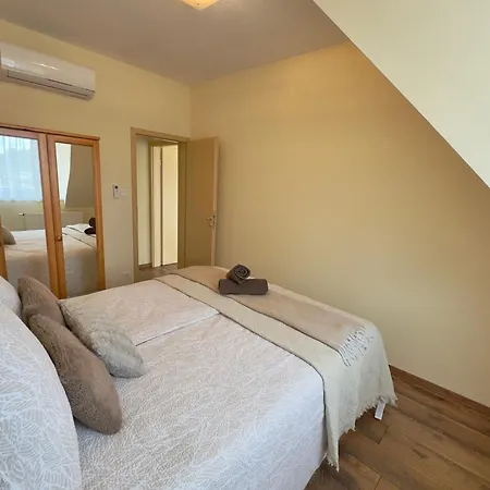 Lägenhet Strand Apartmanok *